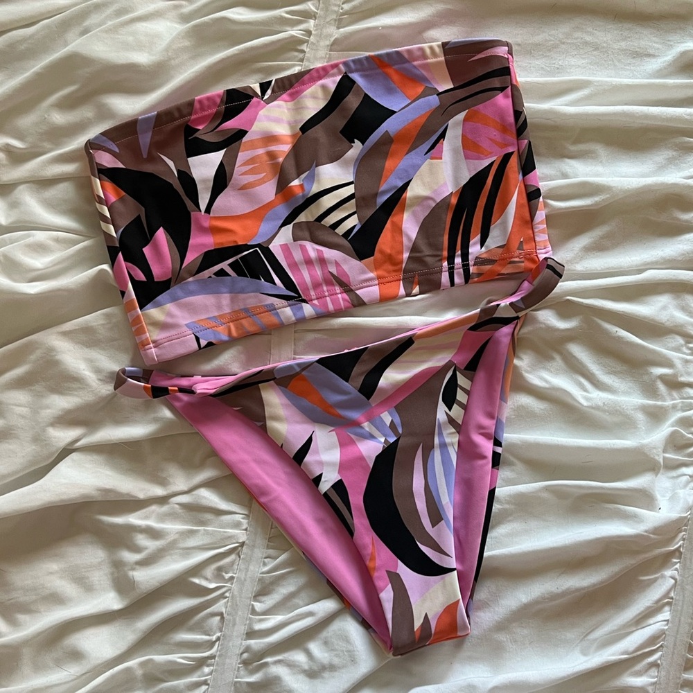 {Kikirio} x Free People Floral Bikini SET